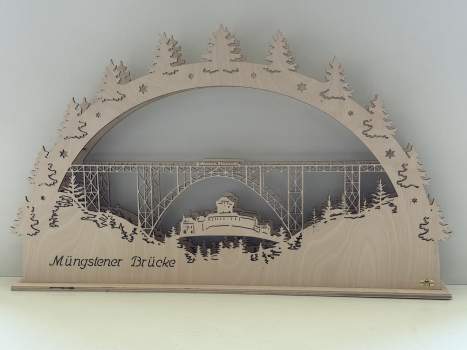 Müngstener Brücke mit Schloß Burg an der Wupper