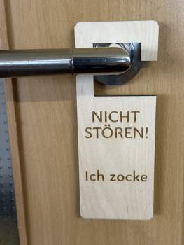 Personalisierter Türanhänger aus Sperrholz Birke