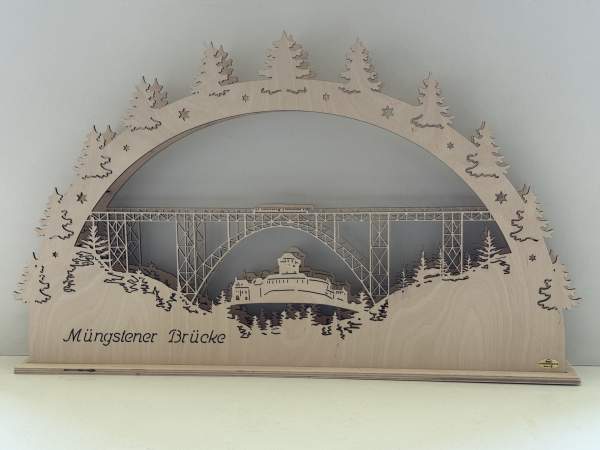 Müngstener Brücke mit Schloß Burg an der Wupper