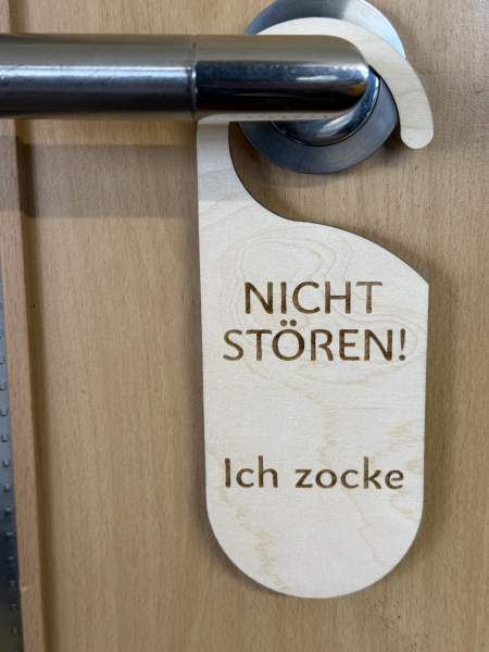 Personalisierter Türanhänger aus Sperrholz Birke