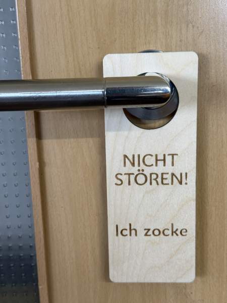 Personalisierter Türanhänger aus Sperrholz Birke