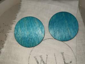 Neta Ohrstecker blau gebeizt
